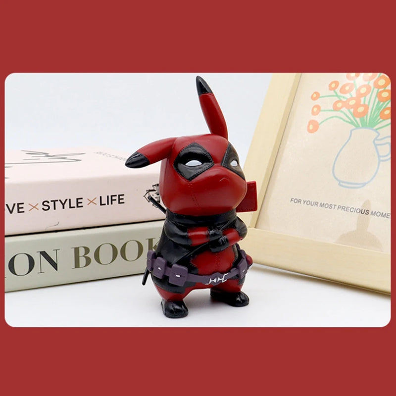 Boneco Pikachu Versão DeadPool